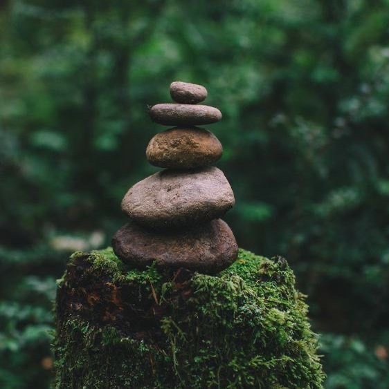 Świadomość emocjonalna: ścieżka do zdrowia psychicznego i dobrego&nbsp;samopoczucia