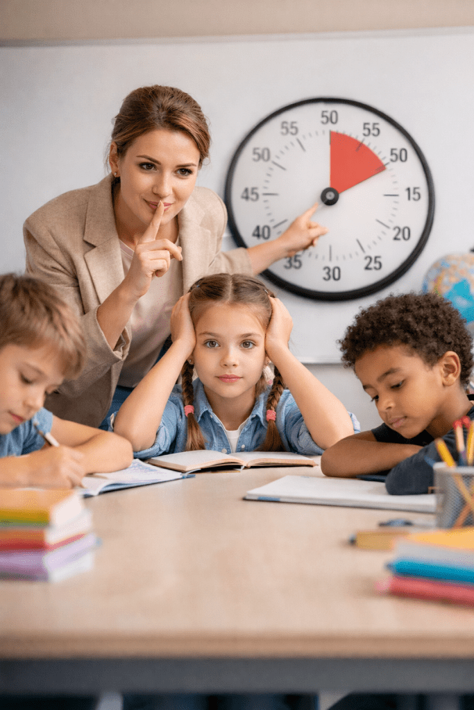 Uczeń nie może się skupić na lekcji – 10 strategii nauczycieli, które naprawdę&nbsp;działają